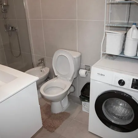 Blerta アパート ティラナ